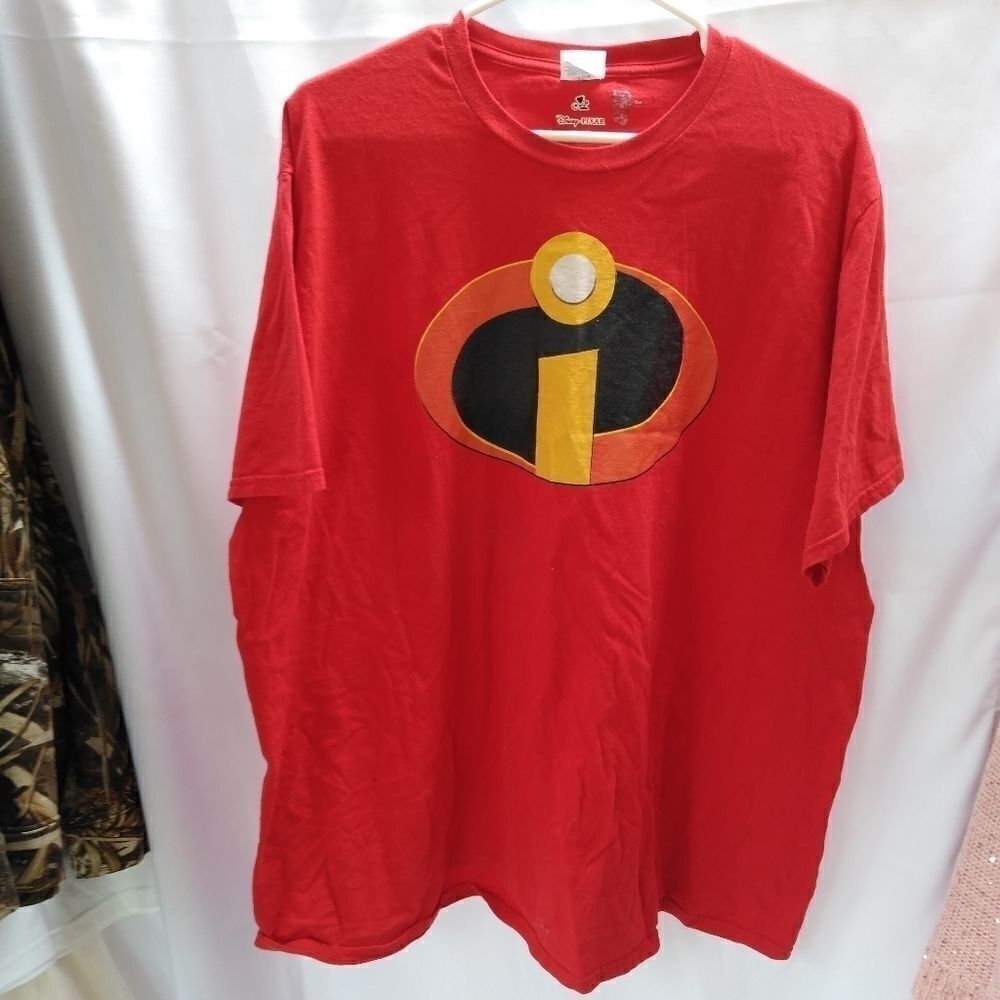 Disney Red Incredibles Logo Short Sleeve Tee